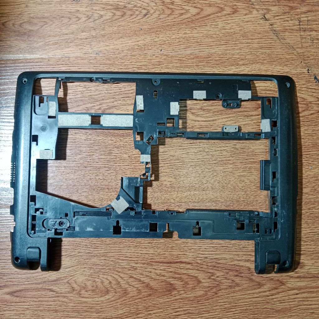 Rangka / bottom case Laptop Acer aspire one 722 Copotan original