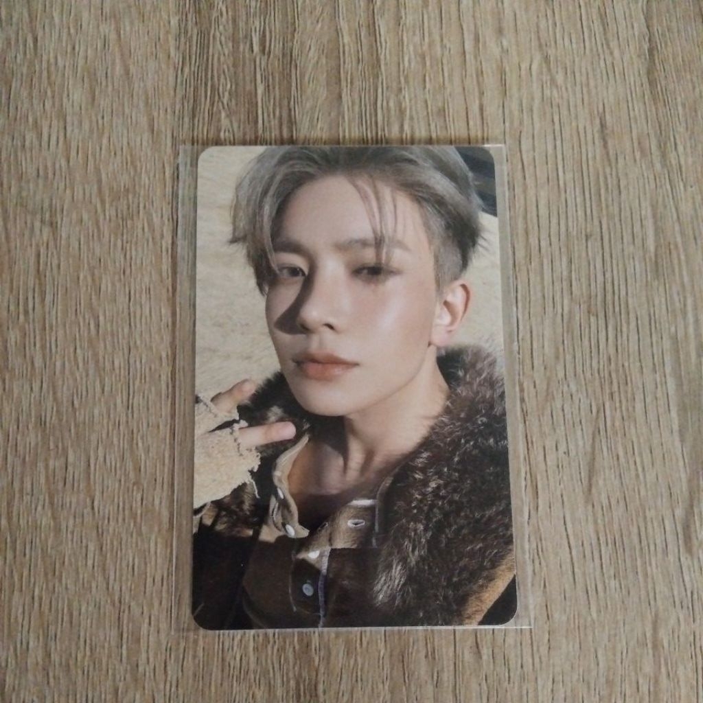 PC Official Enhypen Heeseung hellolive