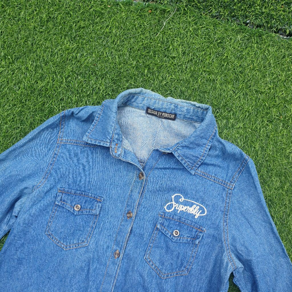 Kemeja denim by DESIGN BY PORSCHE
