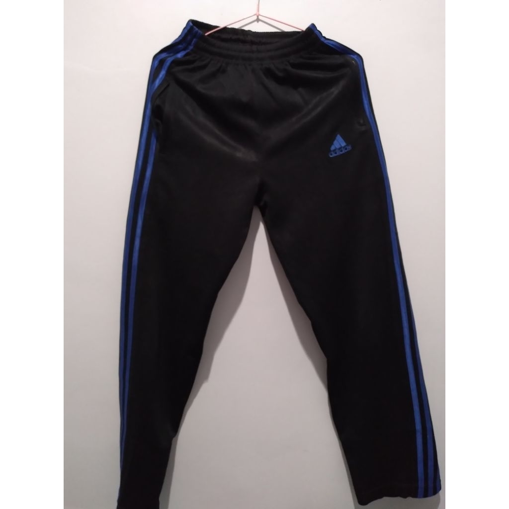 preloved | celana training