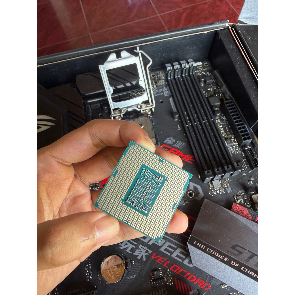 Mobo ROG Z390-H + intel i7 8700k