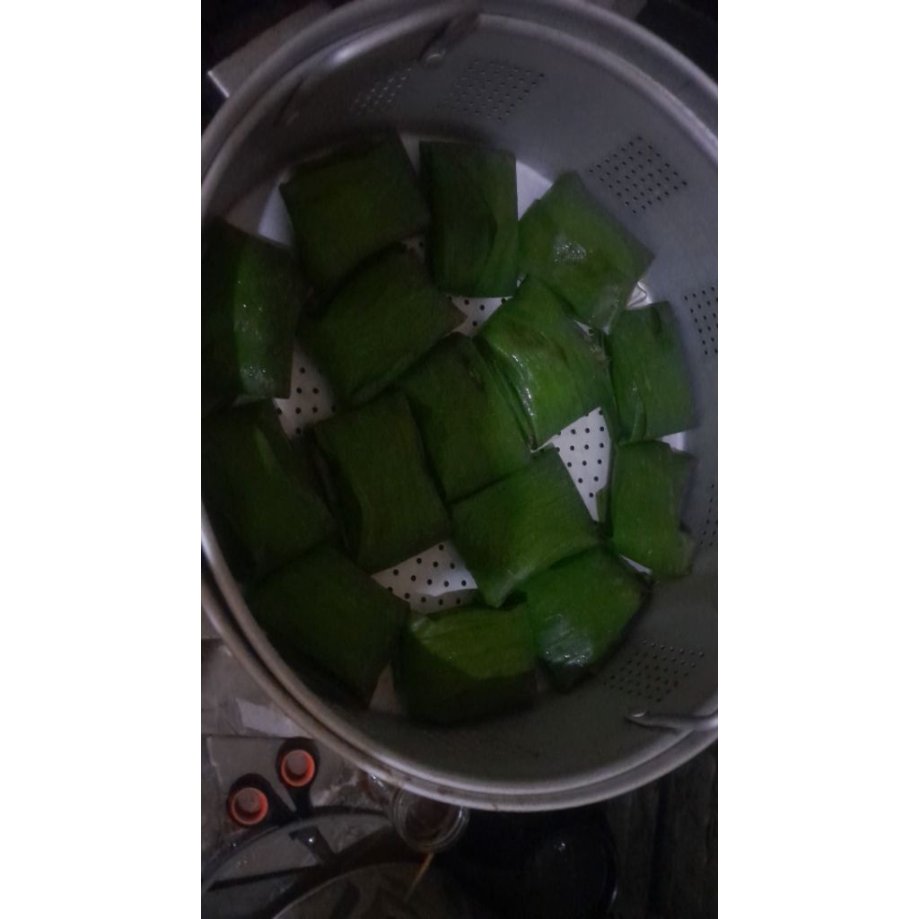 kue nagasari pisang