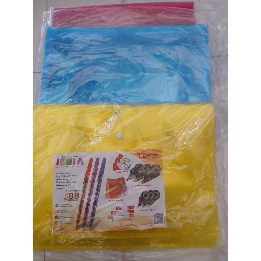 Map Plastik Kancing & Tali