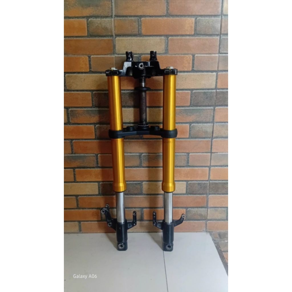usd upside down yamaha xabre original