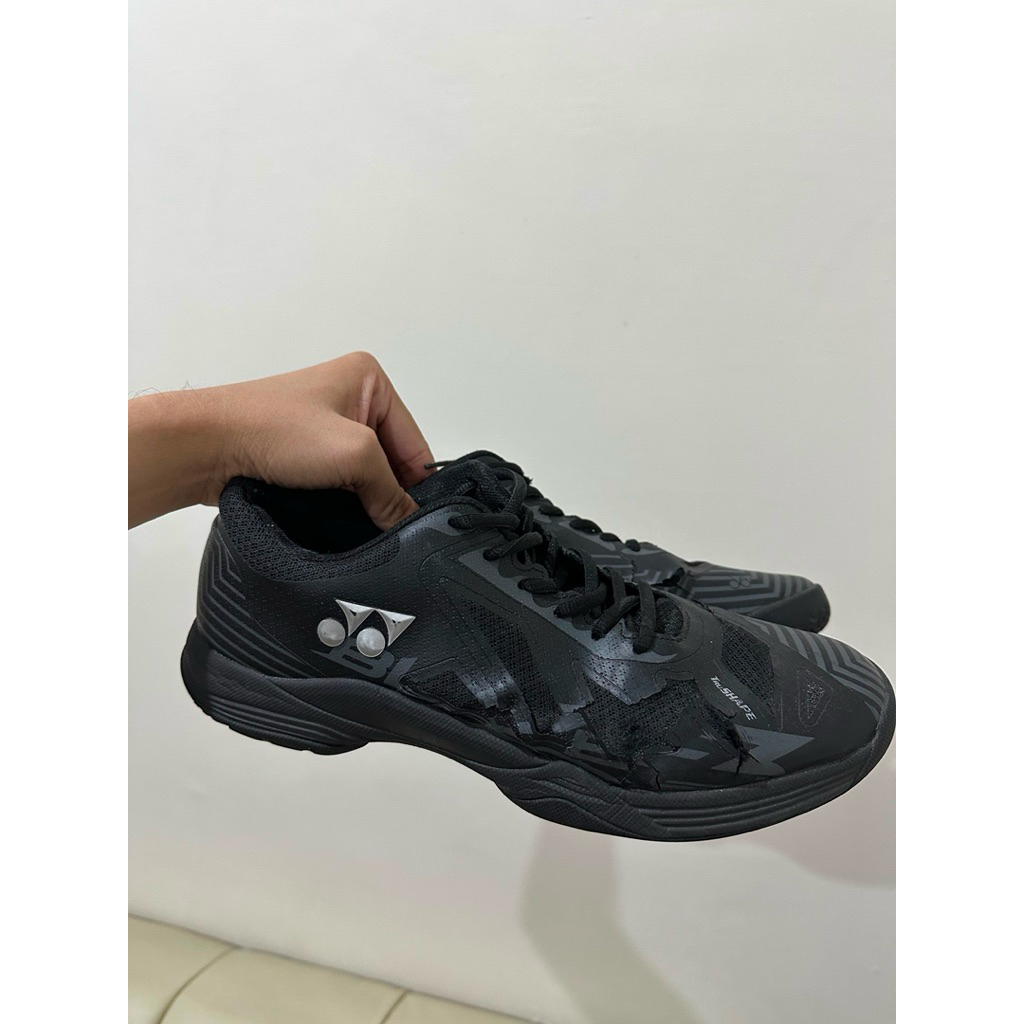Second Sepatu Badminton Yonex Blaze 3 size 44 Bulu Tangkis Sport shoes bekas PL Preloved