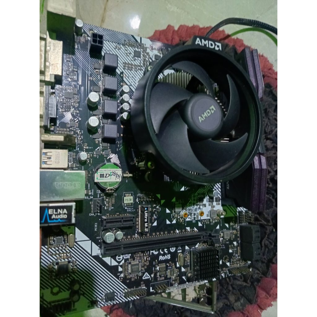 RYZEN 7 5700X MOBO
