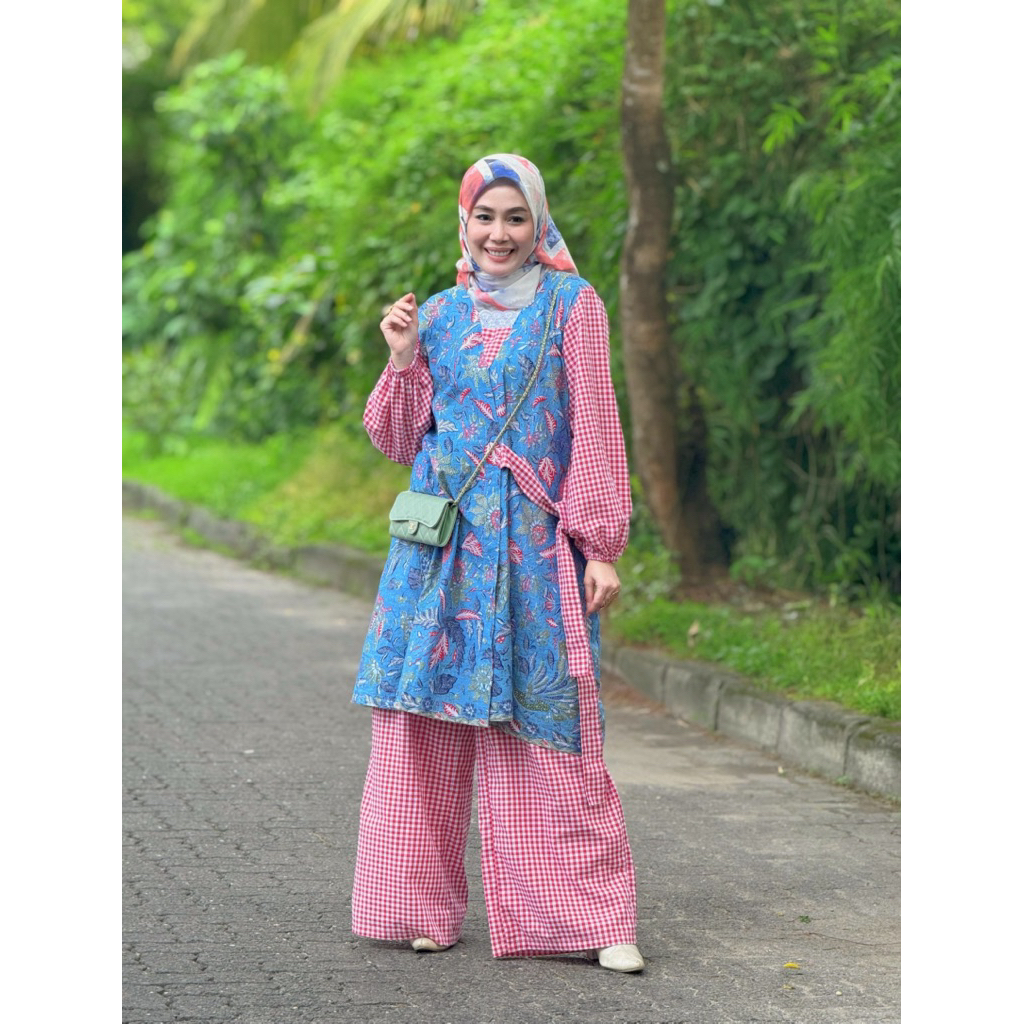 DENIK BATIK/SET BATIK BLUE RED/TUNIK BATIK BLUE RED/KULOT KOTAK RED MERAH