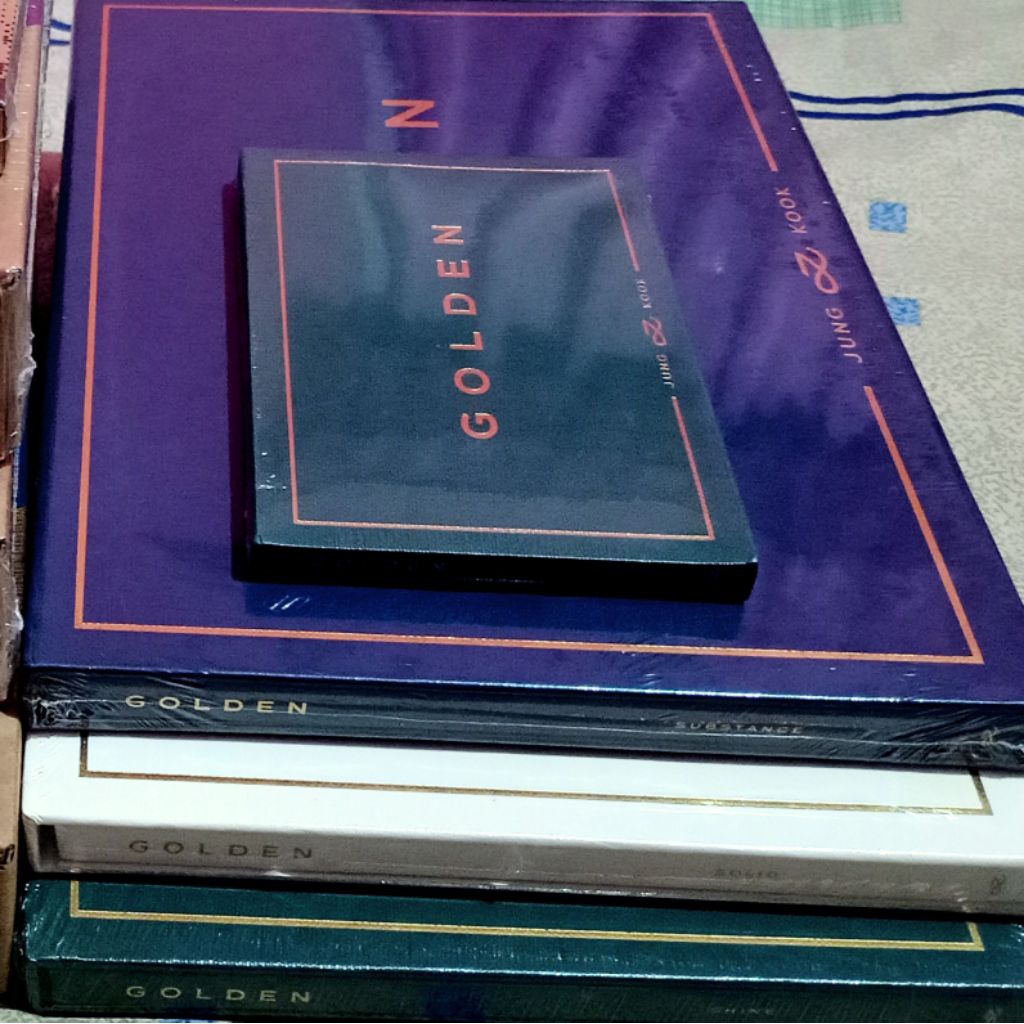 [Ready Stock] Album Golden JK + POB Griptok