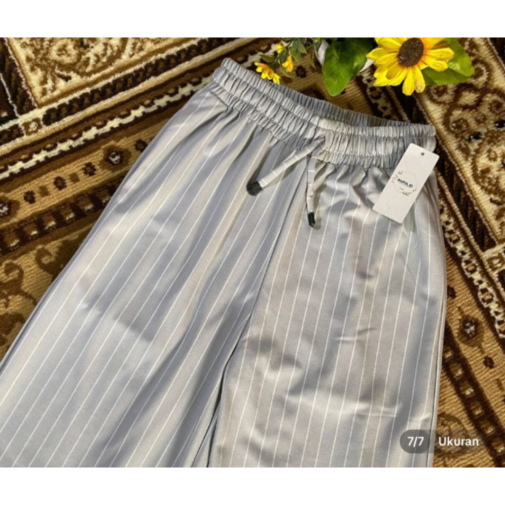 preloved celana garis