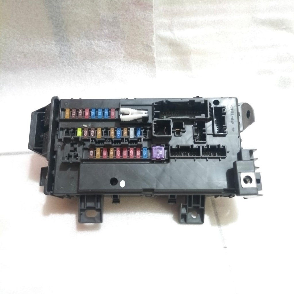 box fuse sekring toyota all new avanza veloz xenia 2015-2021 82600-BZ750 original