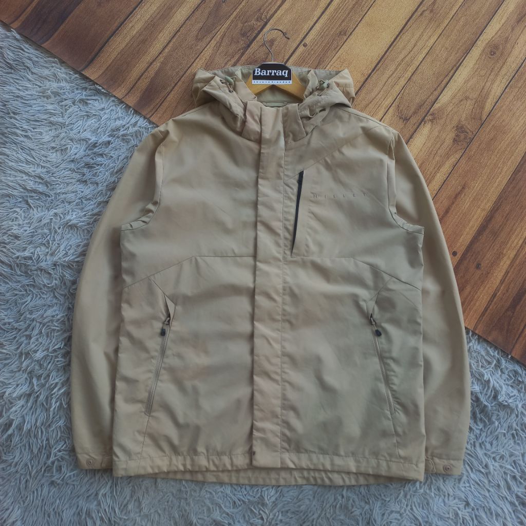 Jaket Outdoor Millet Waterrepellent Cream Almond NOT gorpcore goretex blocktech running sports light