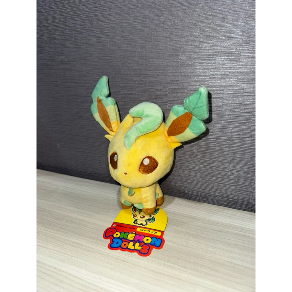 Pokemon Center Official Plushie Leafeon Boneka Lucu Ori 100% Mainan Anak Anak Lucu