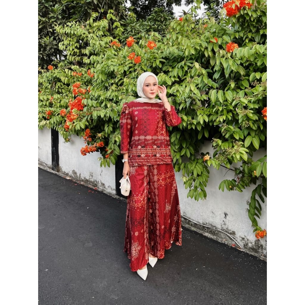 Nazla maroon agak gelap,one set,bahan shakila by Aldisa