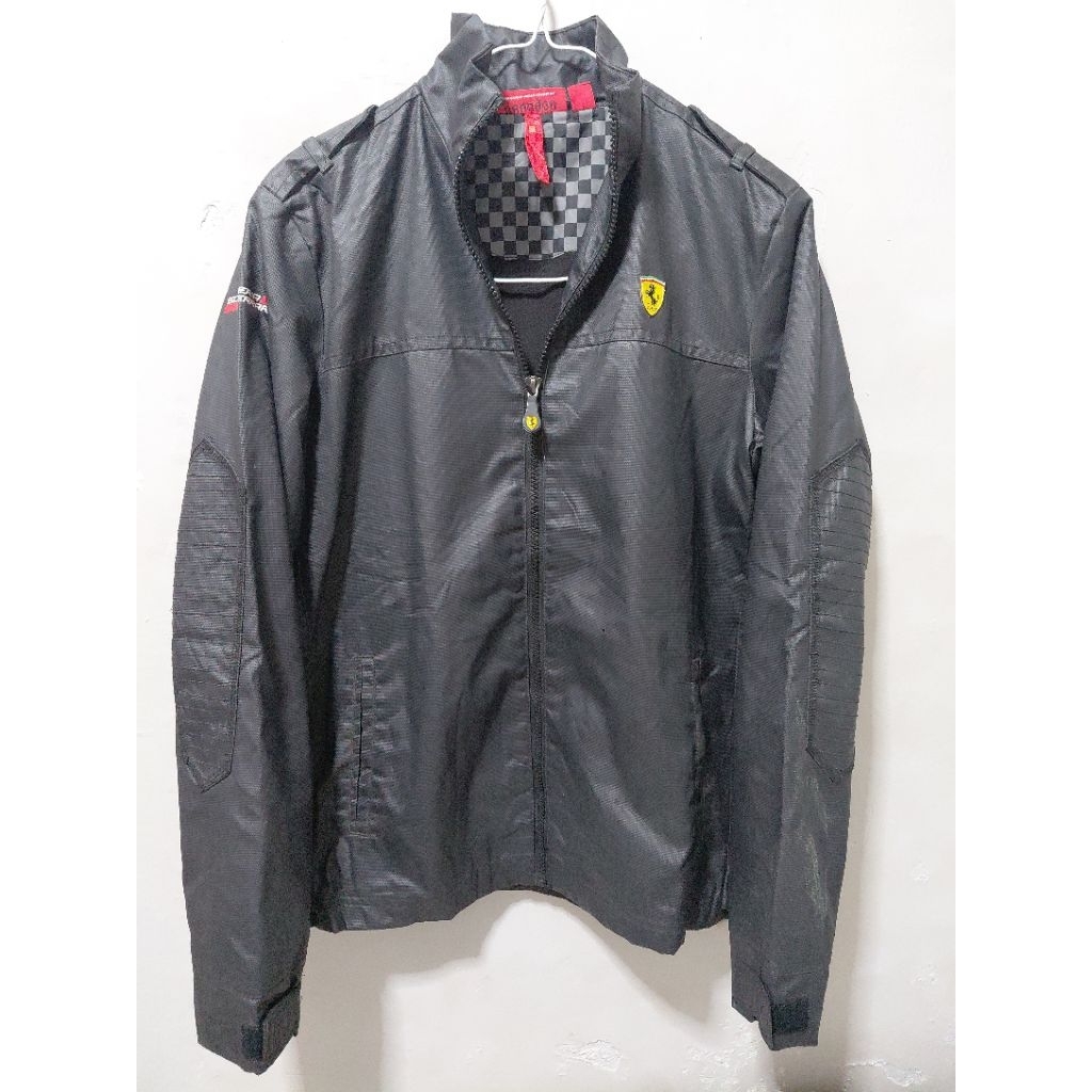 Jaket ferrari