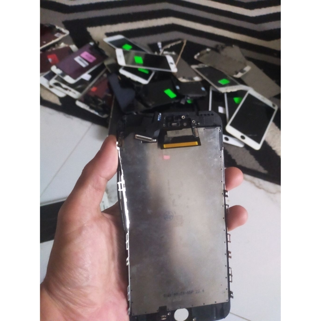 lcd iPhone 5s/6g/6plus/6s/6splus rusak original copotan