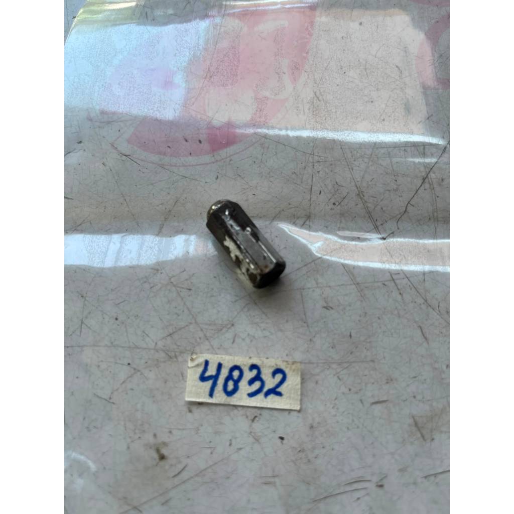 baut nanas kop head yamaha v80 v75 original / 4832