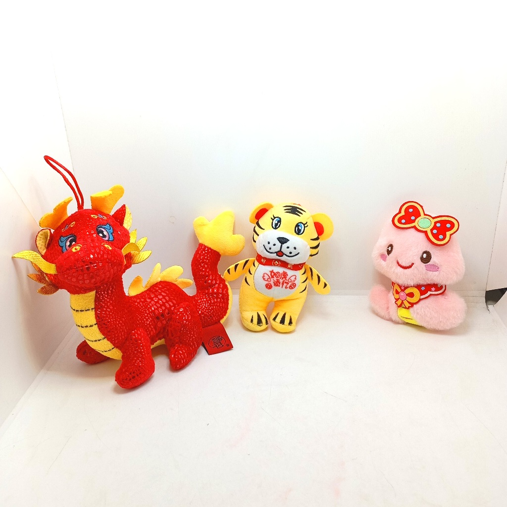 Boneka Mainan Plush Naga Merah, Harimau Kuning, Boneka Ular Pink Lucu Motif Tradisional