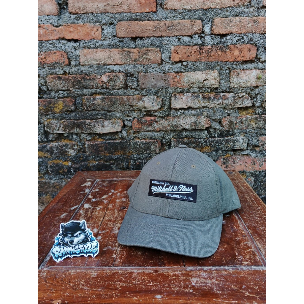 topi mitchell and ness
