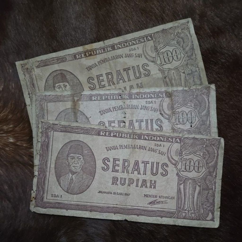 Oeang Koe Now 100 Rupiah Lidah Naga Tahun 1947
