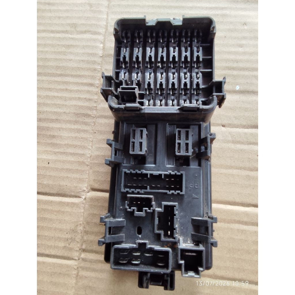 fuse box BOK skring kabin Mitsubishi Lancer cb4