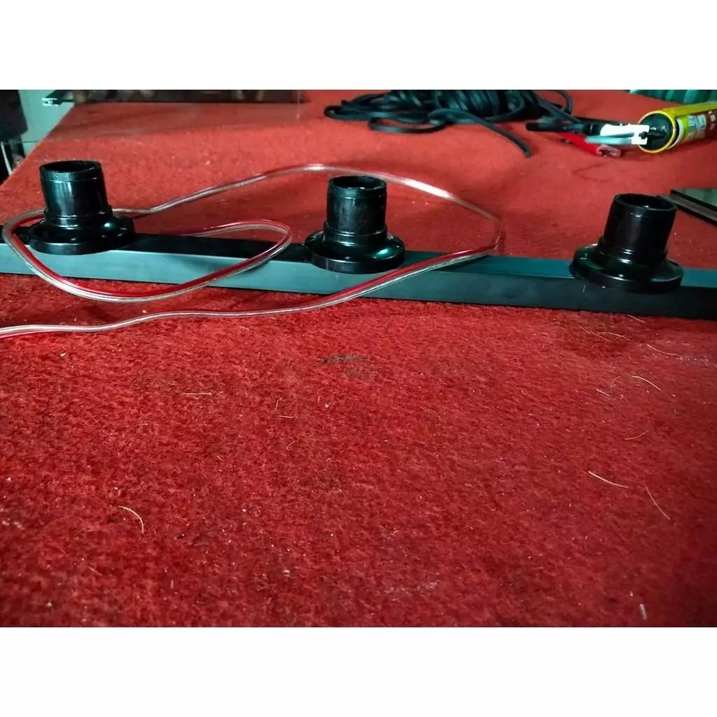 fitting dudukan lampu sorot