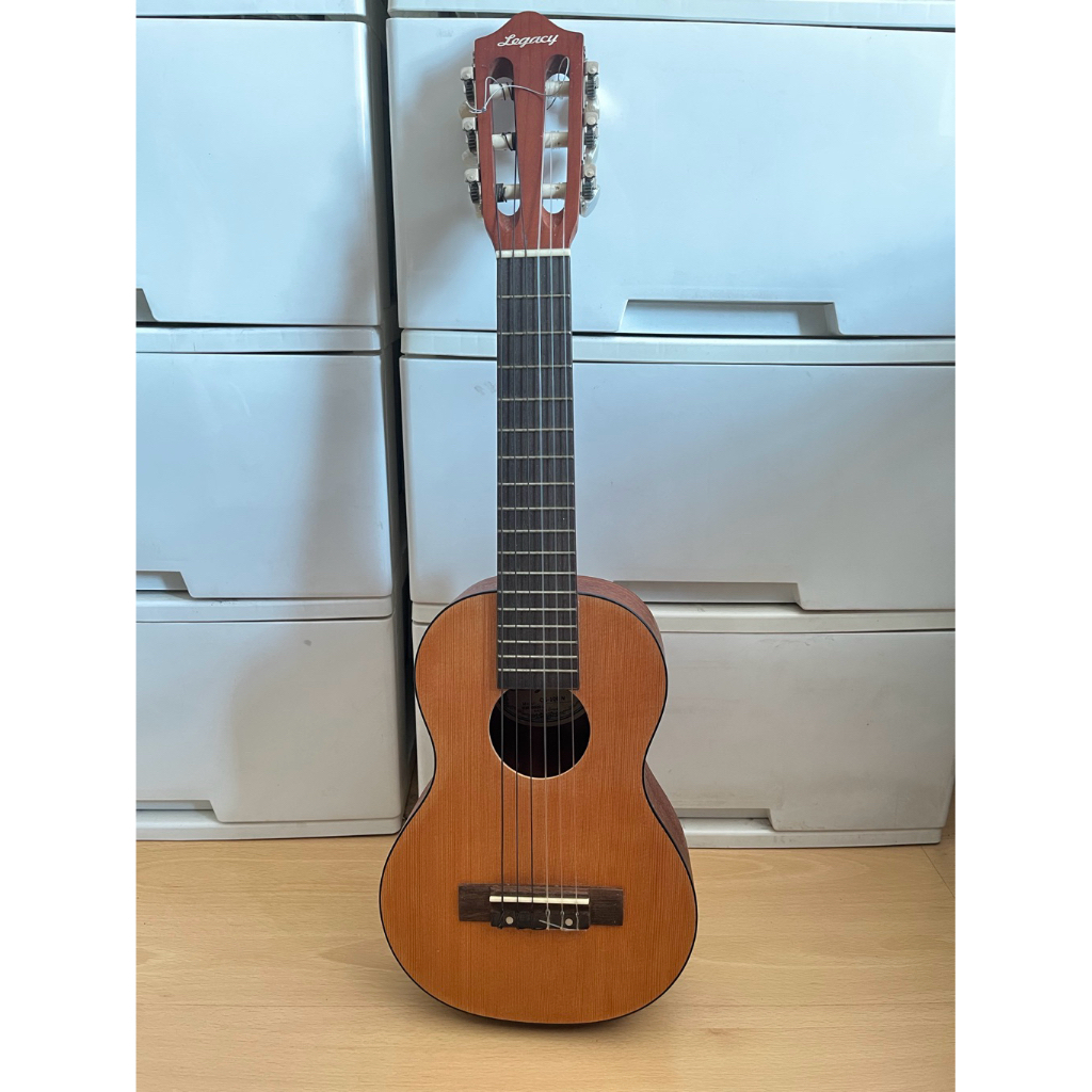 Preloved Guitalele Legacy CG-100N + Bag