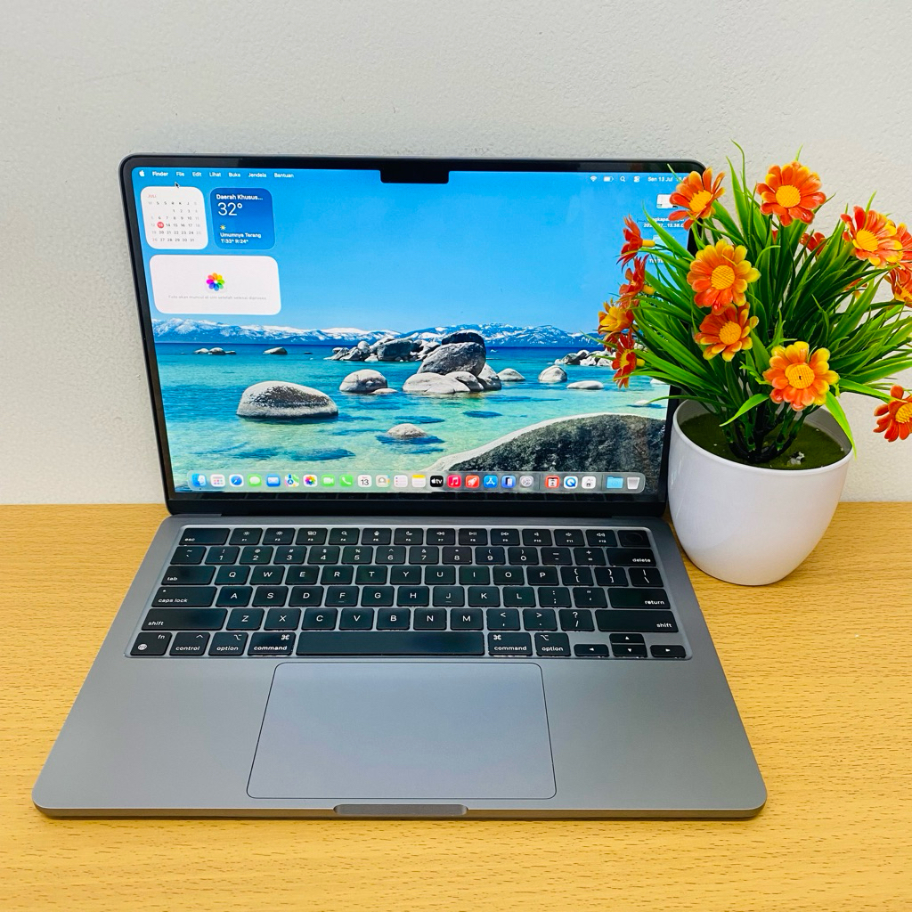 MACBOOK AIR M2 2022 13inch  RAM 24gb SSD 512gb SECOND ORIGINAL