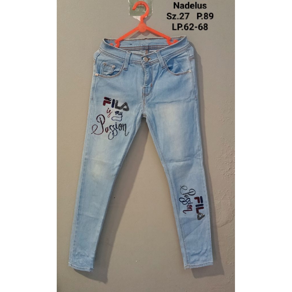 Celana Jeans Nadelus Wanita