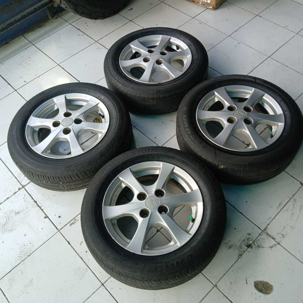 VELG MOBIL BEKAS STD AYLA R14X5 H4X100 BAN 175 65 R14