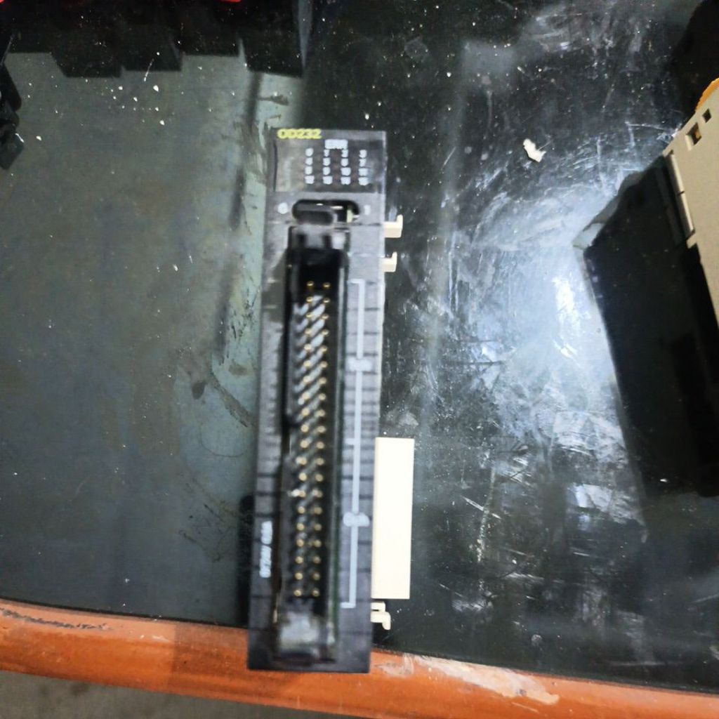 PLC OUTPUT UNIT CJ1W-OD232 OMRON