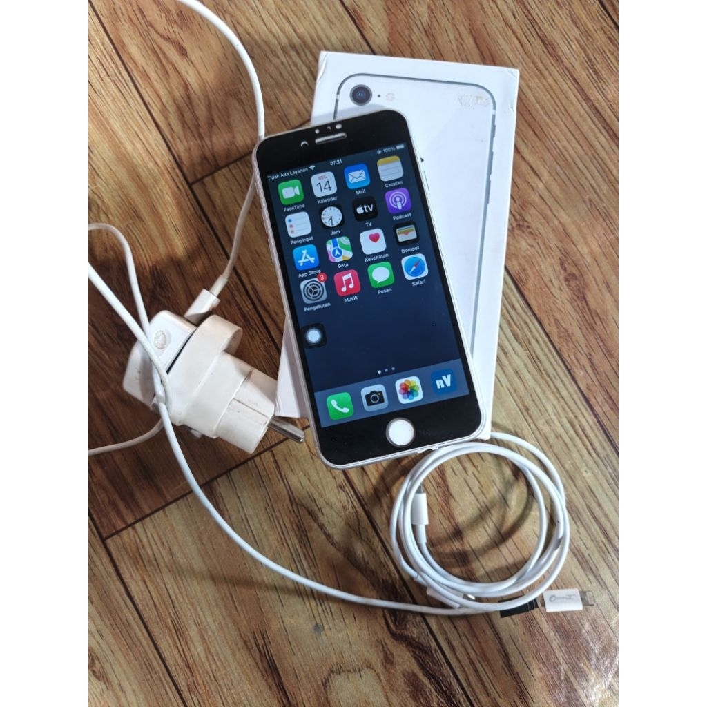 iphone 8 64gb inter