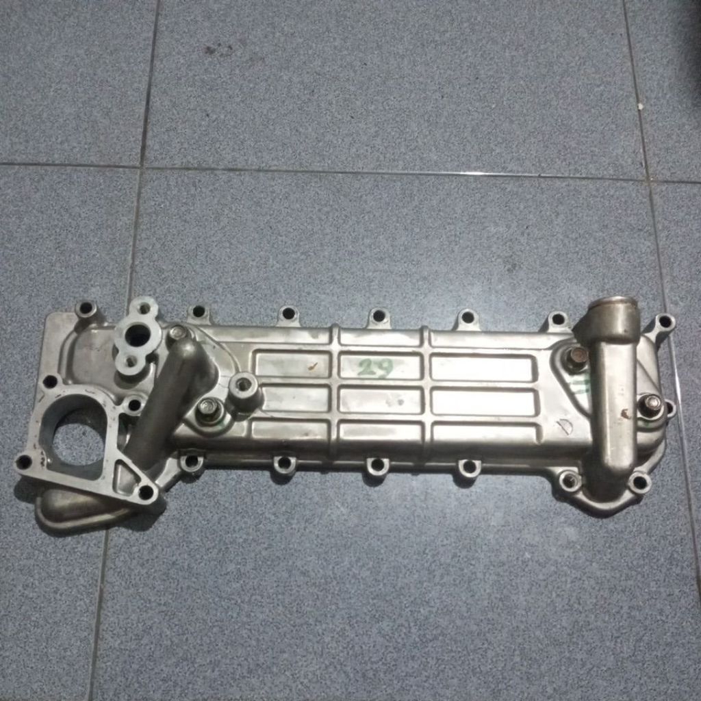 Oli cooler oli kuler pendingin mesin Isuzu Elf NKR71/NKR66 original copotan