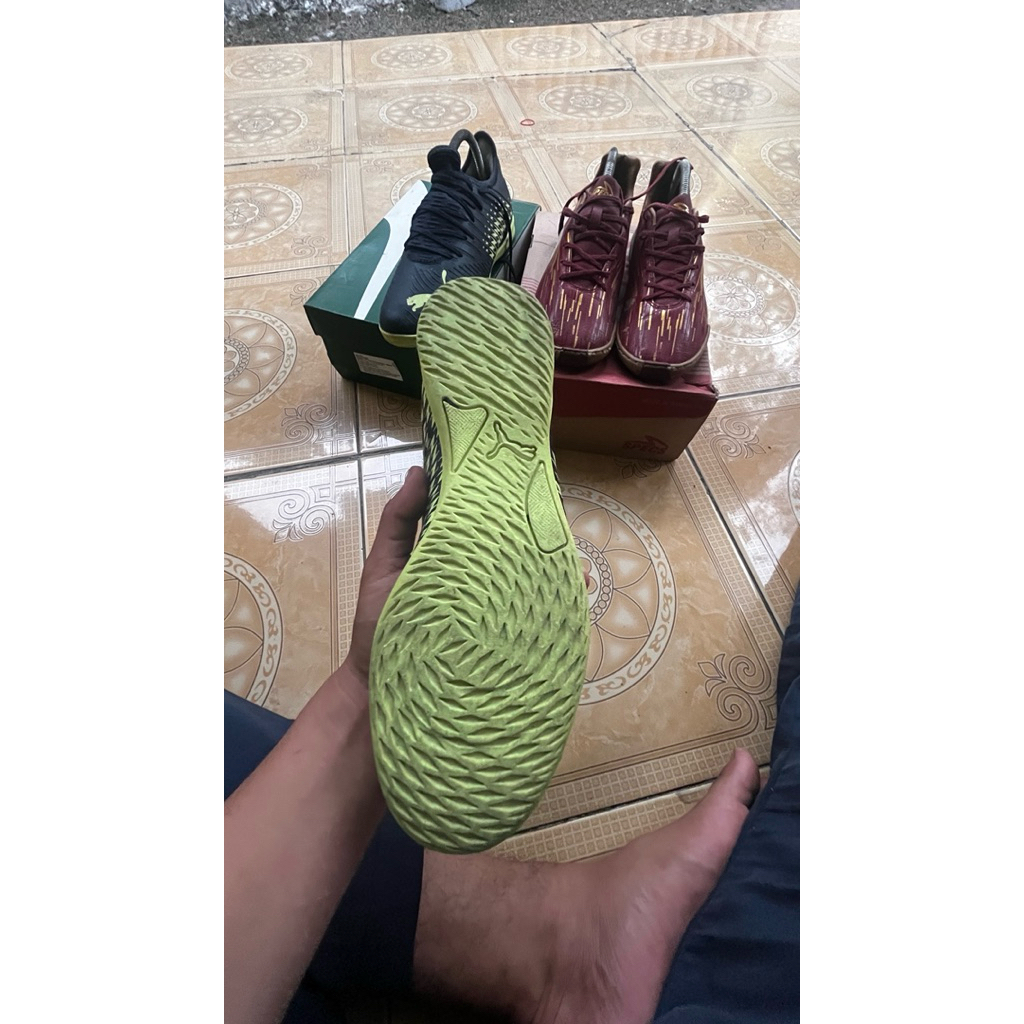 sepatu futsal puma