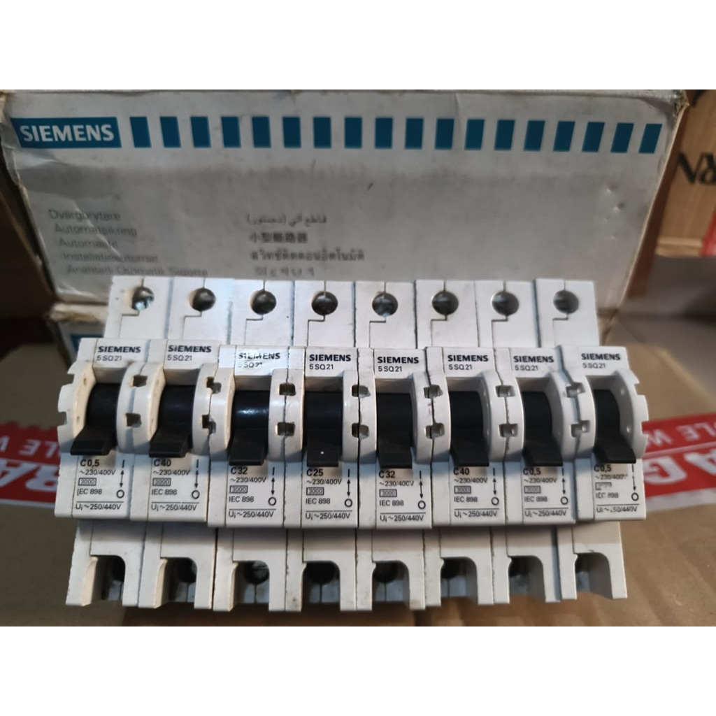 MCB SIEMENS 1PHASS 5SQ21 0,5A. 25A. 32A. 40A. BARU GRESS MINUS KARDUS RUSAK KENAK AIR 