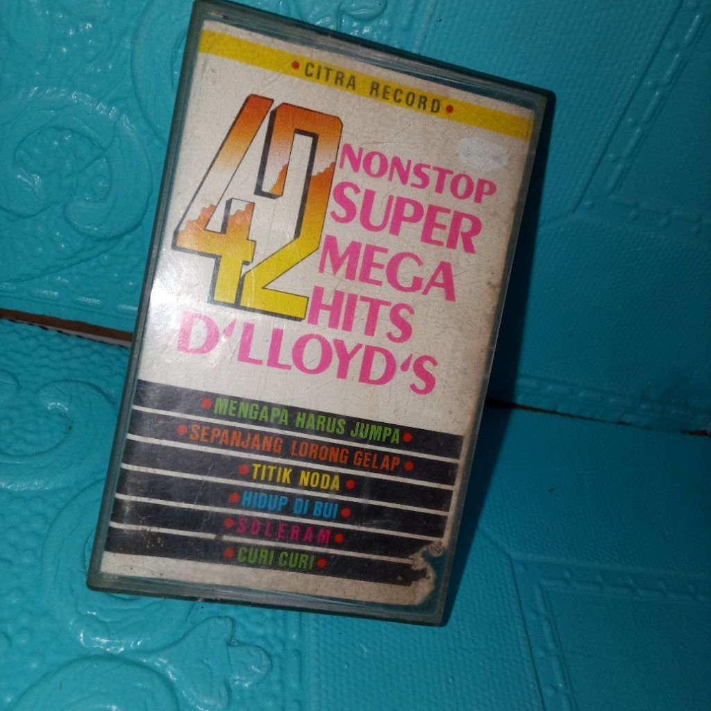 kaset D'LLOYD'S 42 NANTI NSTOP SUPER MEGA HITS