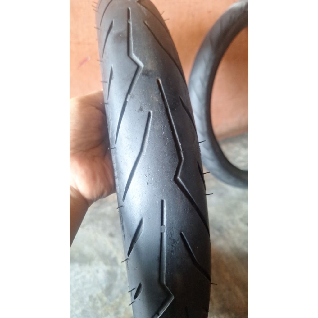 ban pirelli 70/90 ring 17
