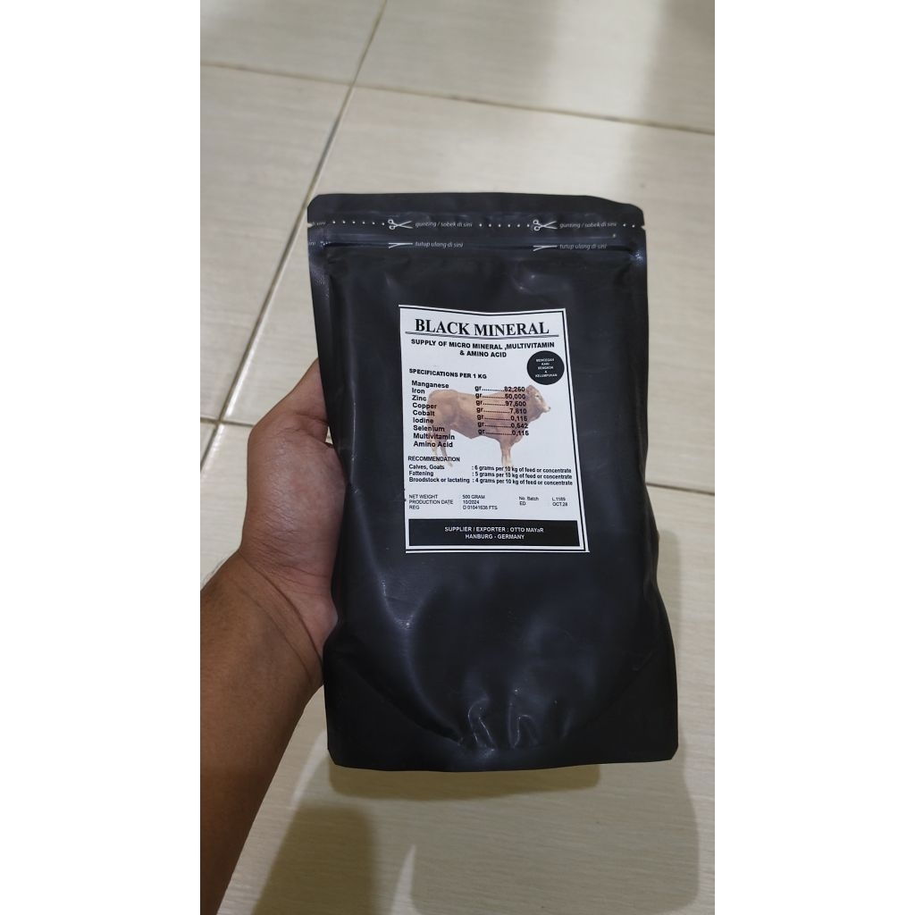 MINERAL HITAM