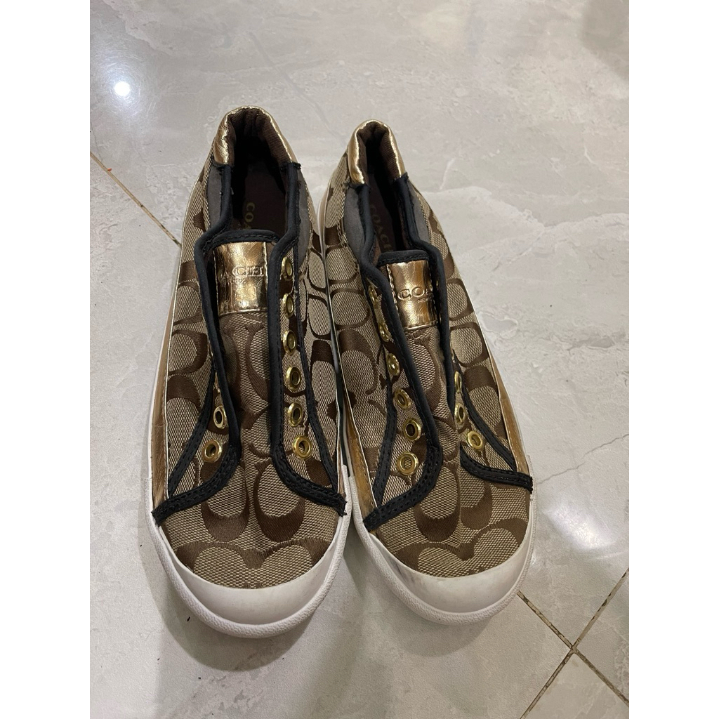[Preloved]SepatuCoach