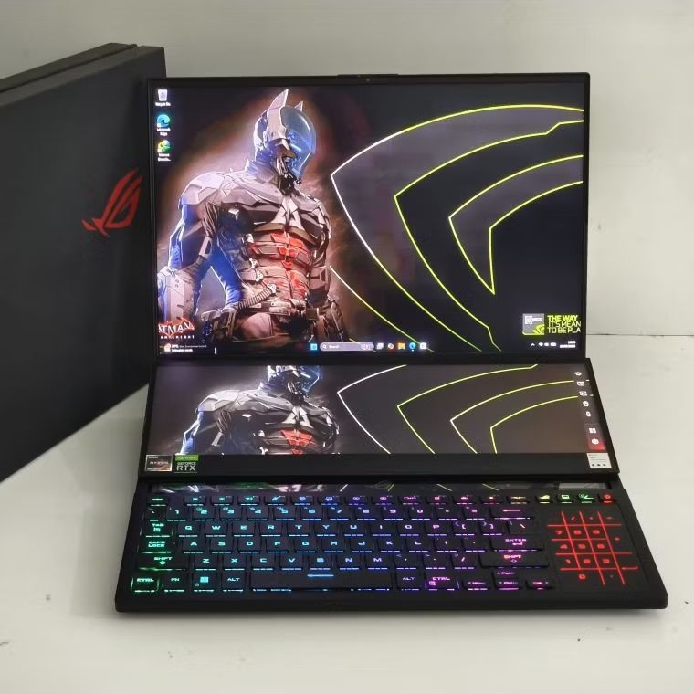 ASUS ROG Zephyrus Duo 16 GX650RX dengan konfigurasi Ryzen 9 6900HX / RAM 32GB / SSD 2TB / RTX 3080 T