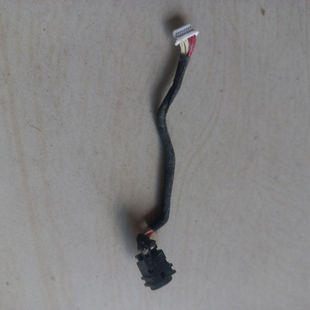 DC Konektor bawaan Laptop Sony Vaio PCG-31111W