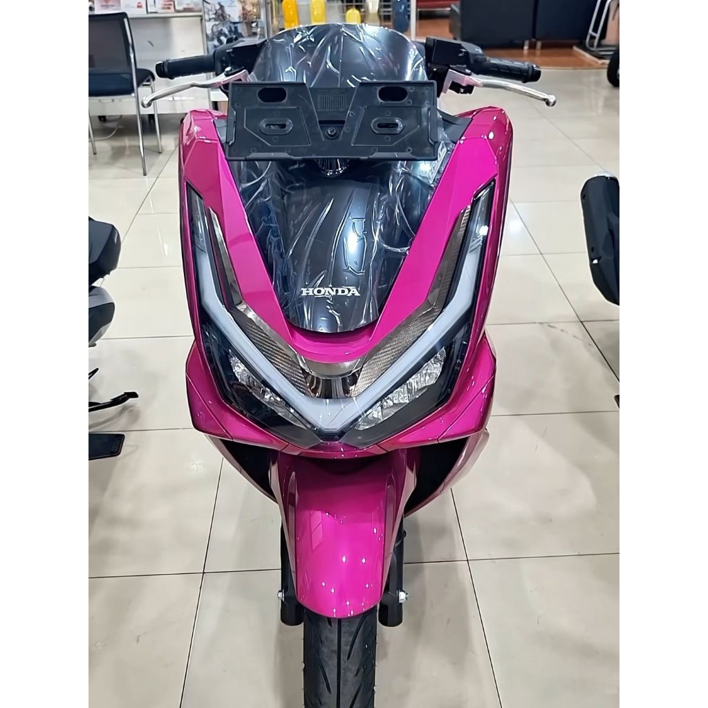 Honda PCX 160 ABS Warna pink 2026 - OTR Jabodetabek