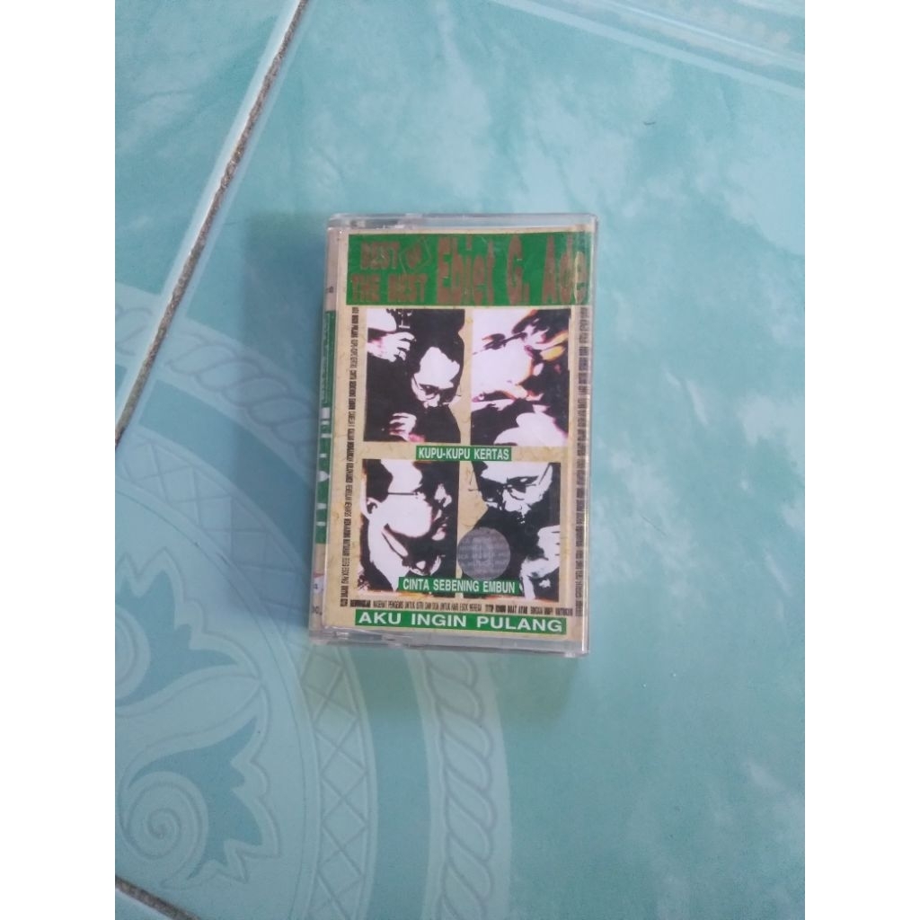 Kaset Ebiet G ade Best of the best