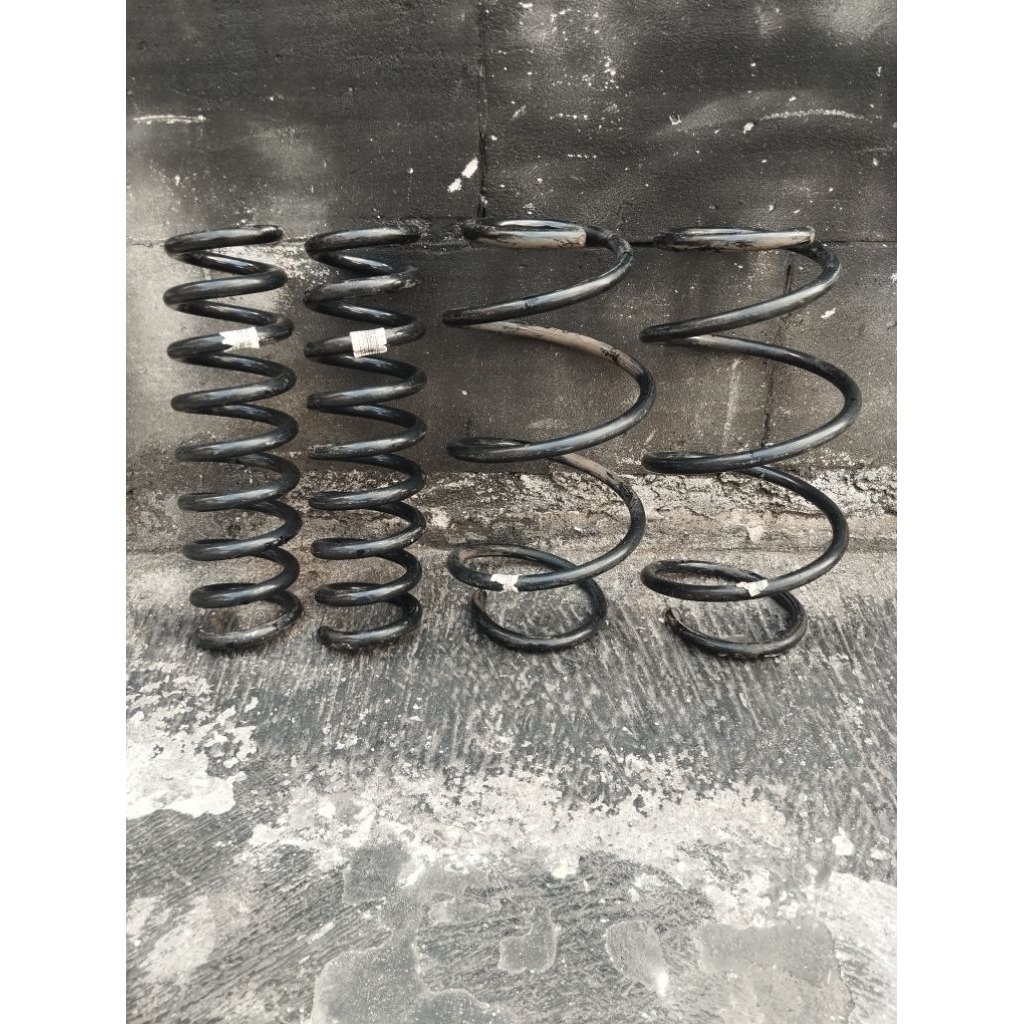 Coil Spring Per Spiral BMW F30 Depan Belakang Original