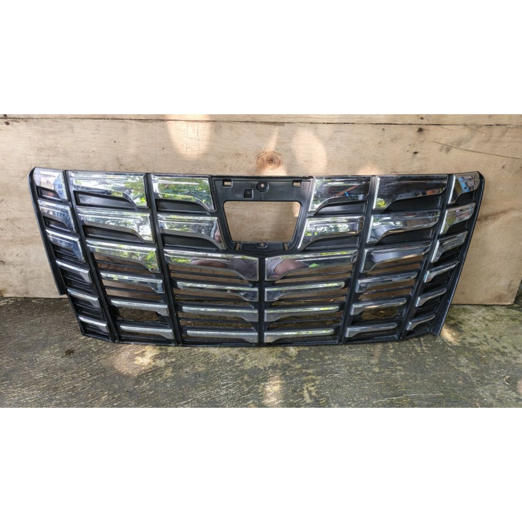 GRILL ALPHARD 2015