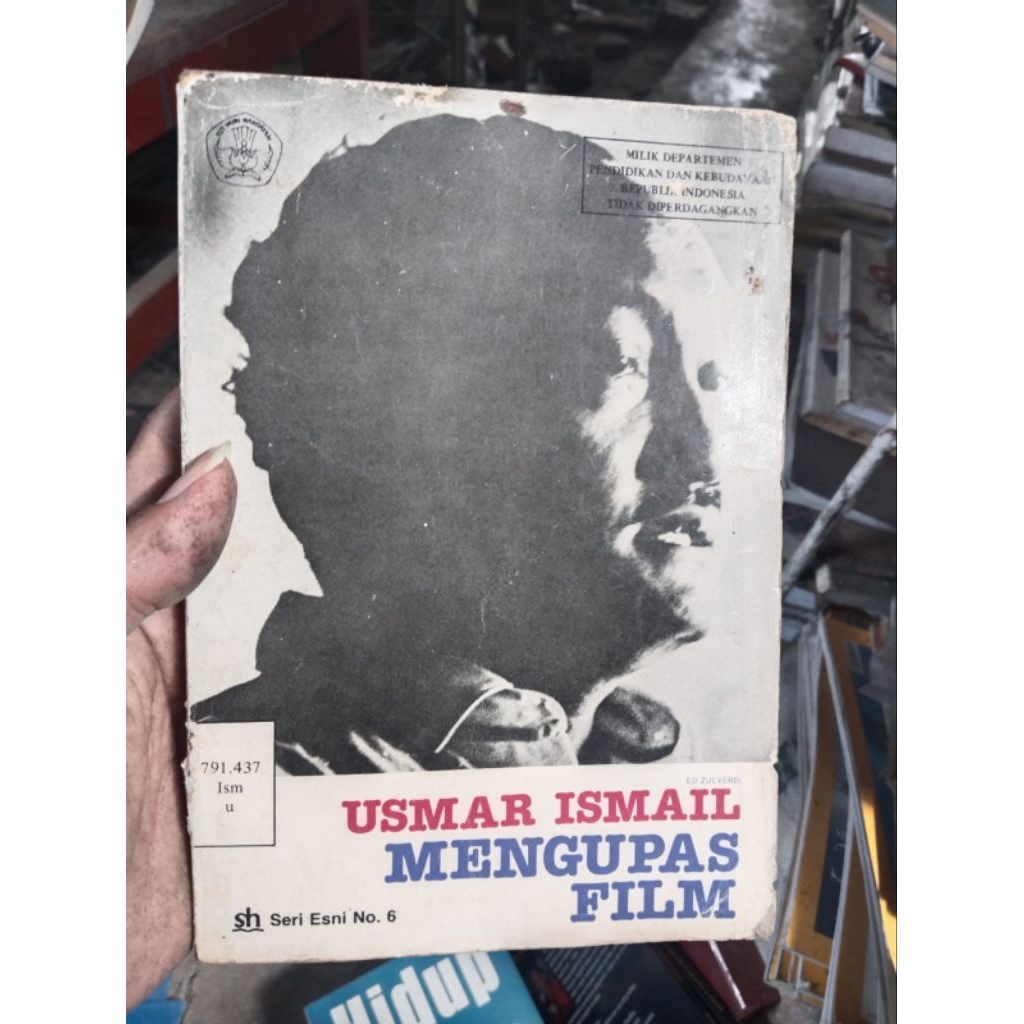 Buku Usmar Ismail Mengupas Film
