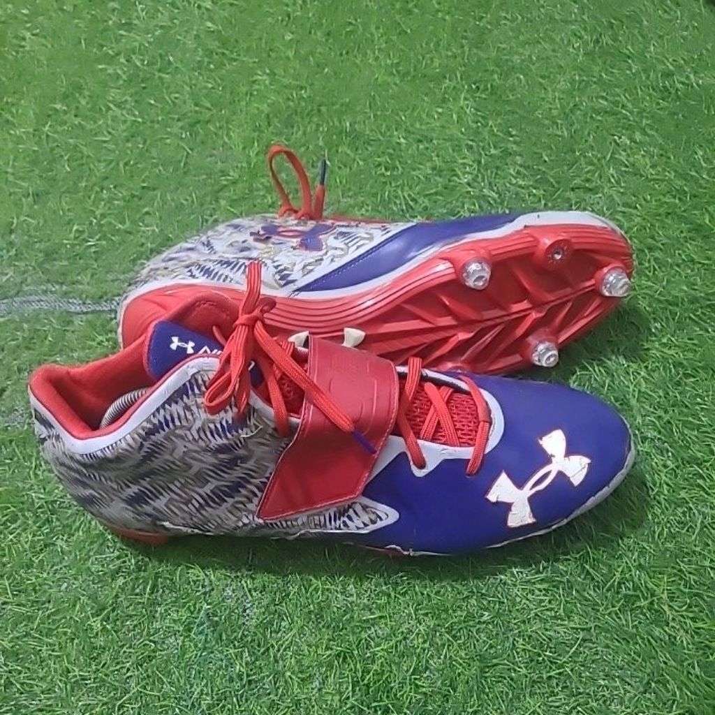 sepatu football under armour size 50.5