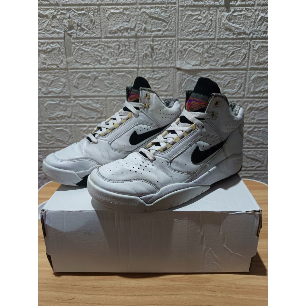 Basket Nike Air Flight Lite Mid || Size 41