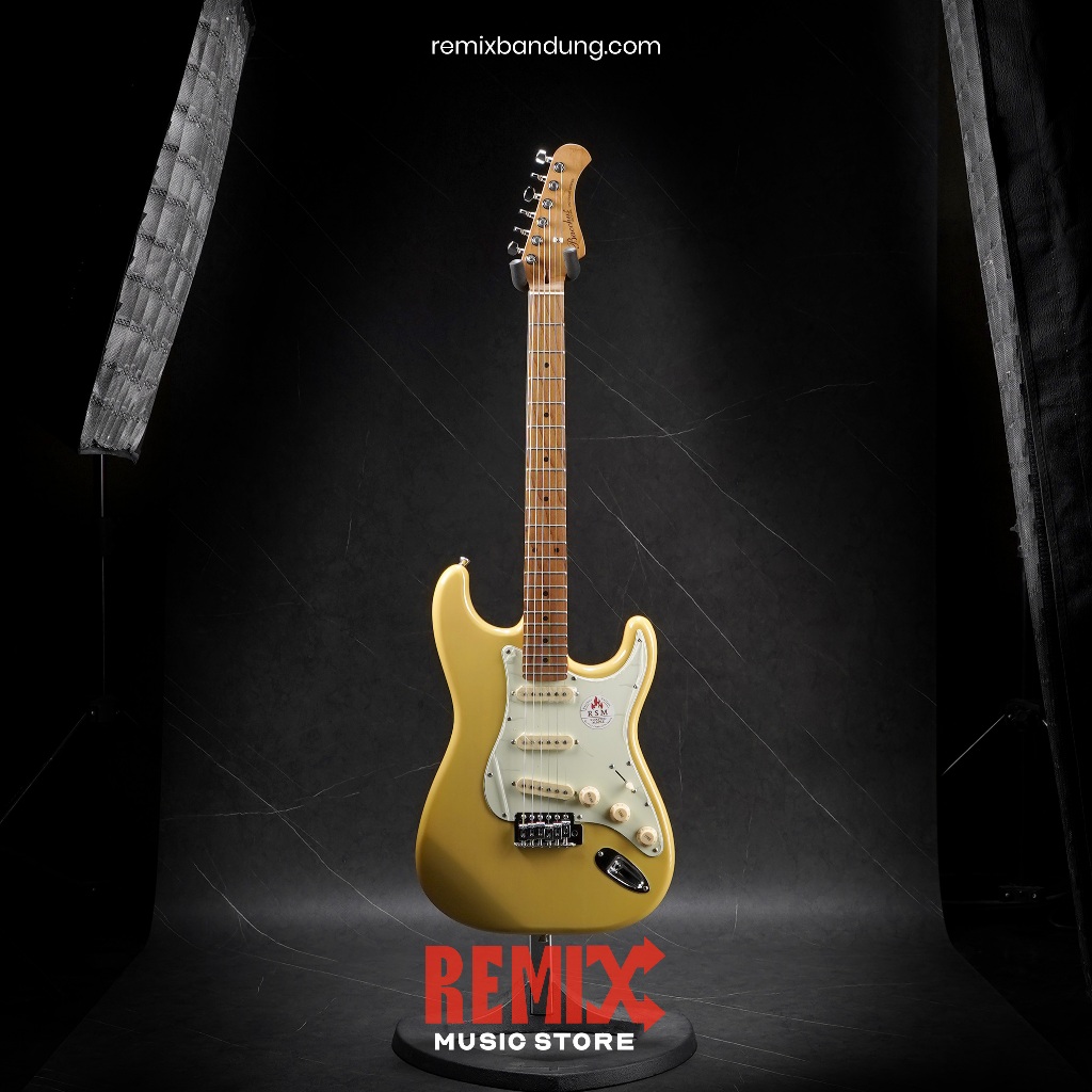 Gitar Elektrik Bacchus Universe BST-1RSM/M Blonde / Bacchus BST 1 Stratocaster Blonde