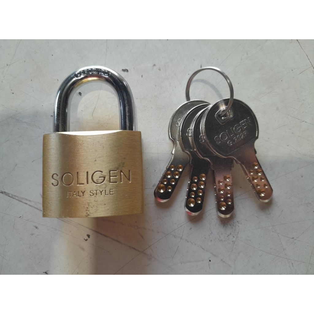 gembok soligen 40 mm. solud brass padlock