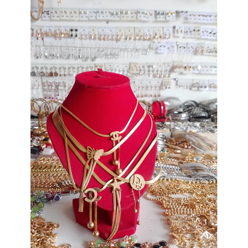 Kalung Titanium Rantai Tipis Anti Karat Elegan Wanita